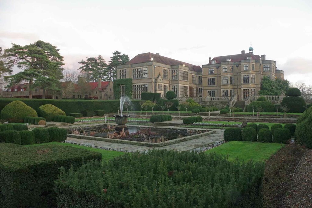 Fanhams Hall