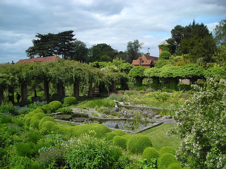 Gardens of Waltham Place