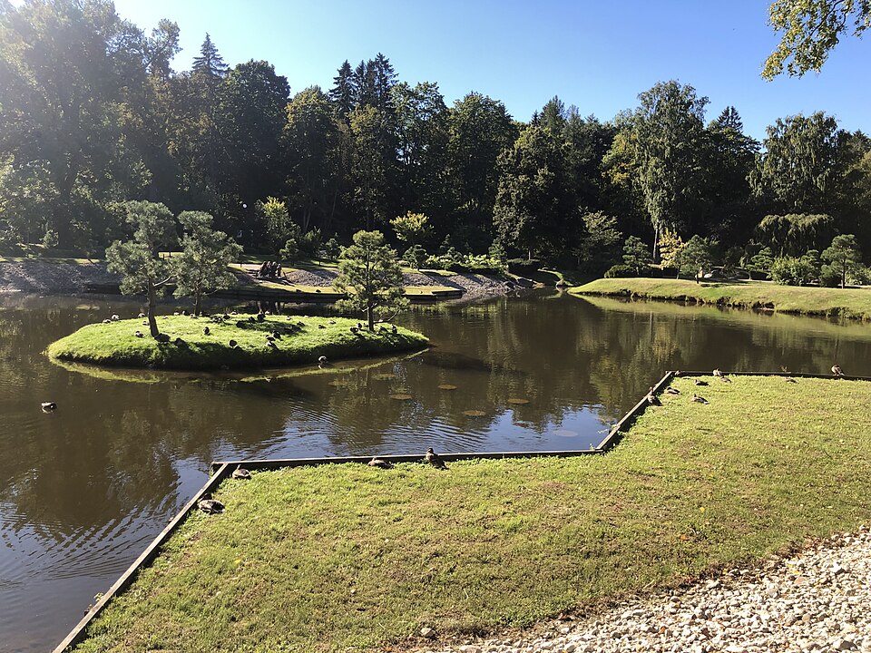 Kadrioru park japanese garden